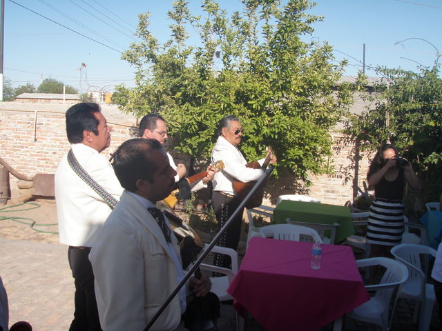 Sin Nombre